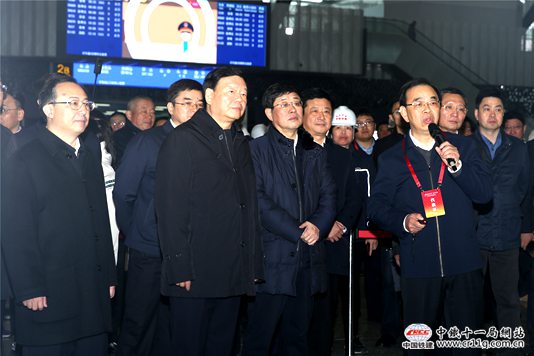 江苏省委书记娄勤俭,省长吴政隆,国铁集团副总经理王同军听取汇报